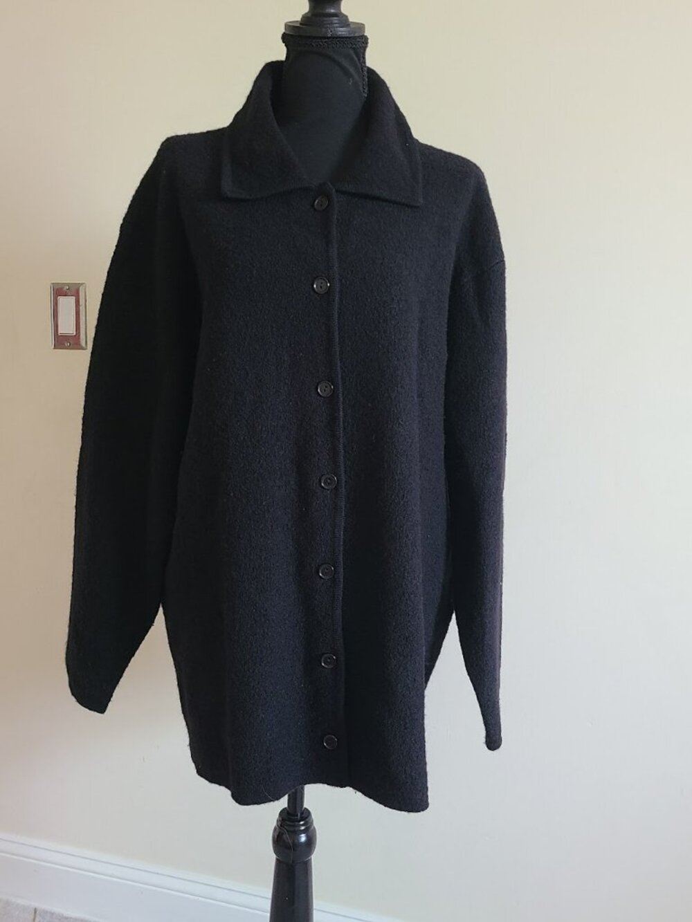 VTG Liz Claiborne 2X 100% Wool Black Long Cardigan Jacket Button Front Hong Kong